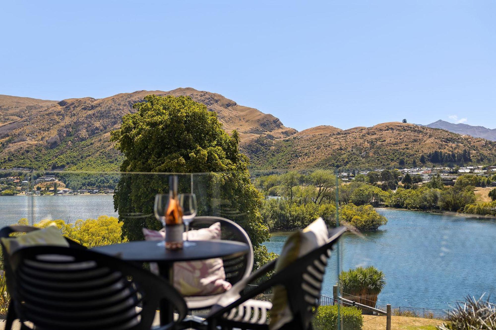 Homestead Retreat - 2 Bedroom - Lake View Queenstown Eksteriør bilde